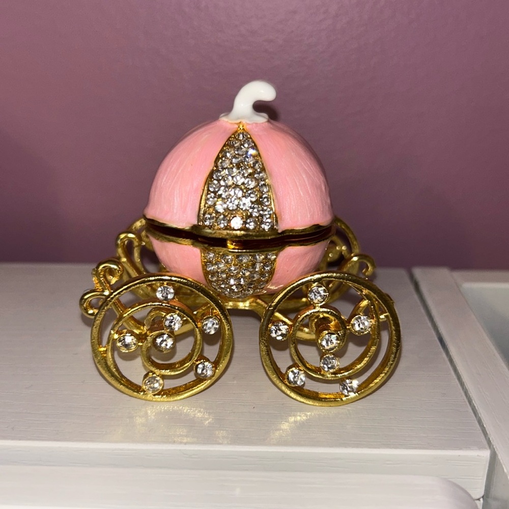 Pink pumpkin glitter Cinderella carriage jewelry holder ✨